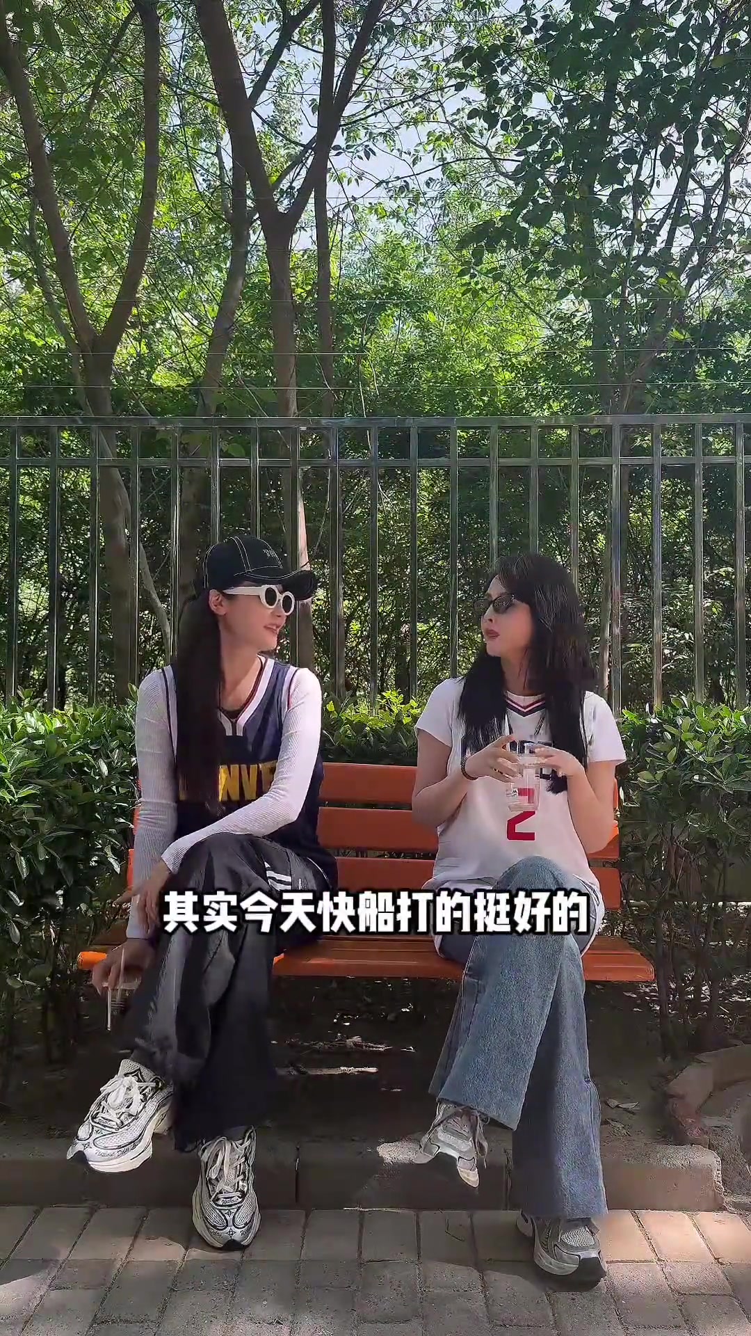 最后一句絕殺果果小楠實(shí)力演繹快船球迷與掘金球迷碰面