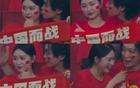 國(guó)足喜慶倒數(shù)第二，美女球迷亮眼，歡聚合影！
