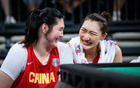 雙塔破韓防，中國女籃下半場爆發，楊力維顯神勇！