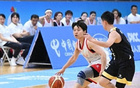 十五運會籃球女子五人制決賽，廣東兩隊晉級四強。